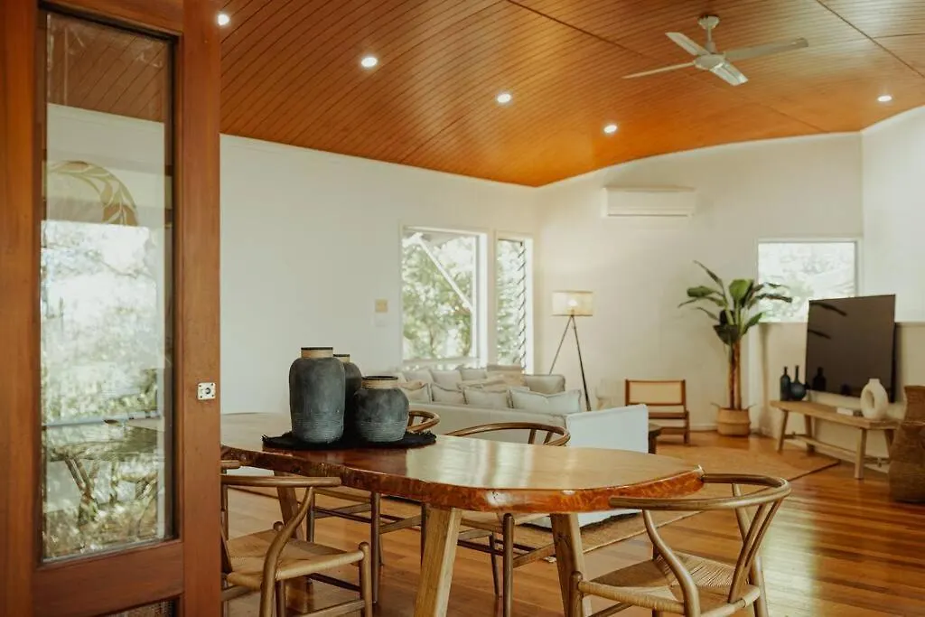 Reinwood Retreat Apartment Trinity Beach 0*,  Australia