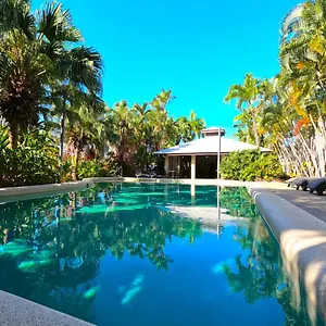 4* Aparthotel Trinity Club